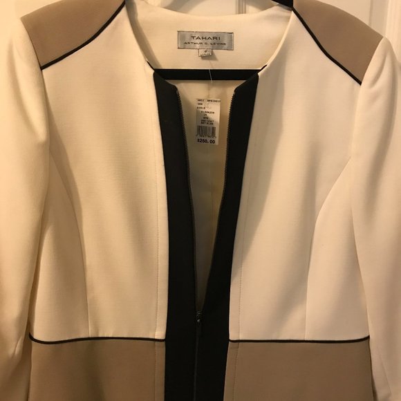 Tahari Blazer (Never worn) - Picture 2 of 5